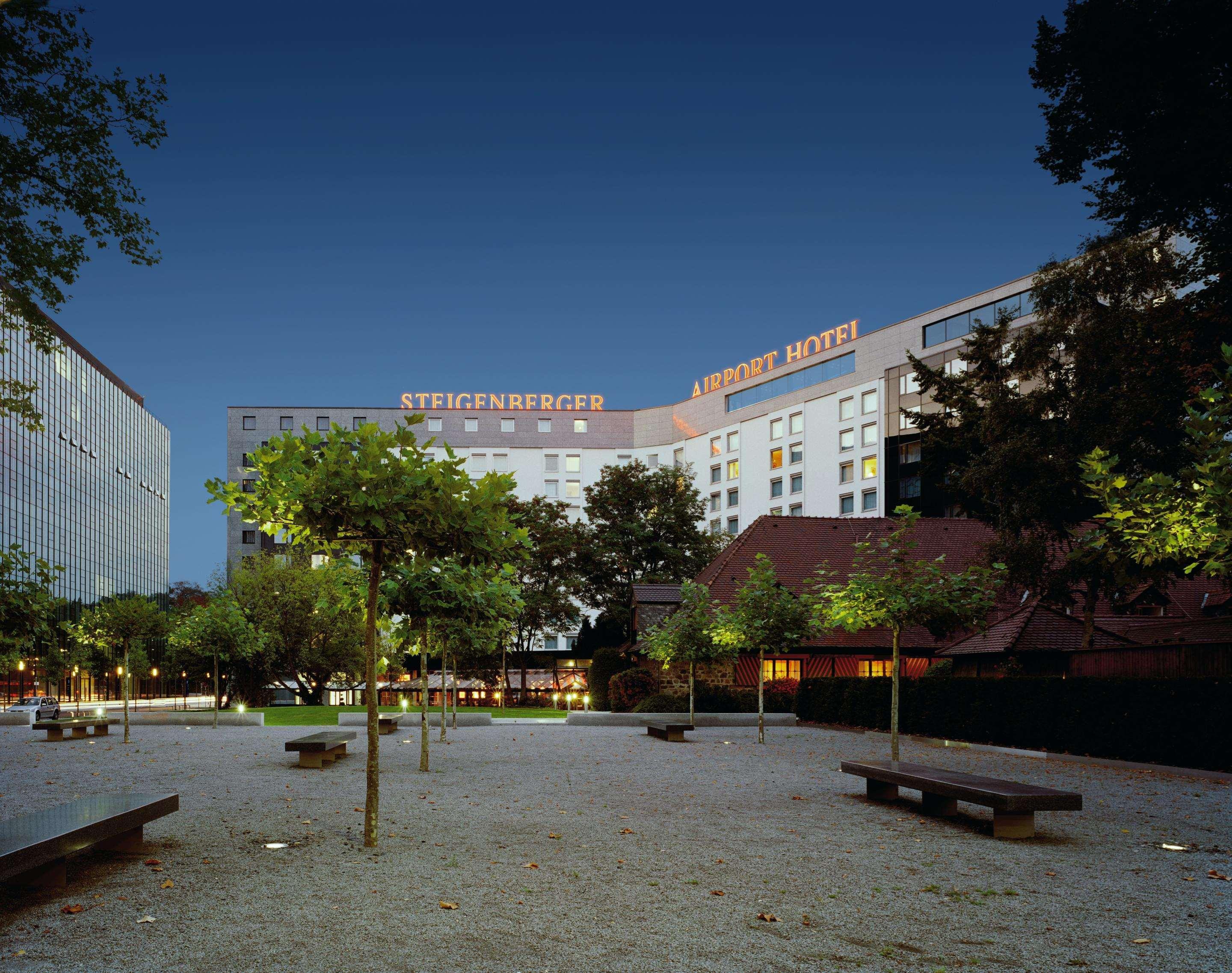 Steigenberger Airport Hotel Frankfurt Frankfurt am Main Exterior photo